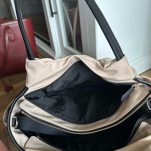 Kate Spade Cream Shoulder Bag with Black Accents - Picture 4 of 5